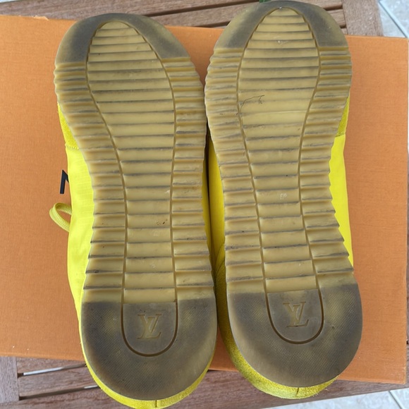 Louis Vuitton mens sneakers size LV10 - Picture 9 of 11